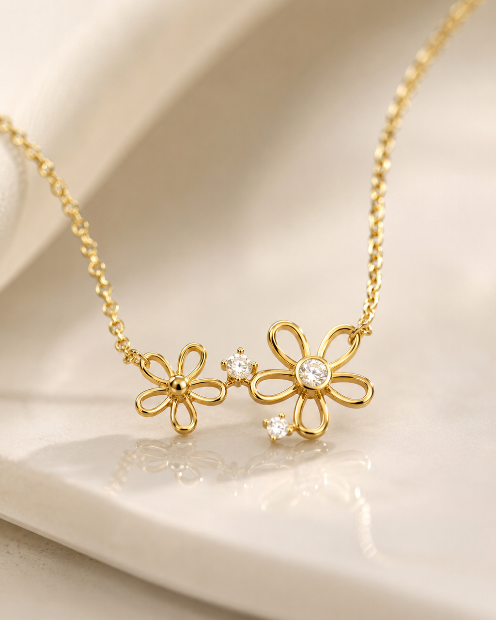 Savanna Daisy Glow Necklace